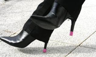 protection talons chaussures - escarpins - changer talon - remplacer embout talon
